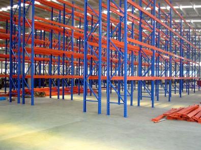 哪些設(shè)計(jì)對重型貨架更重要